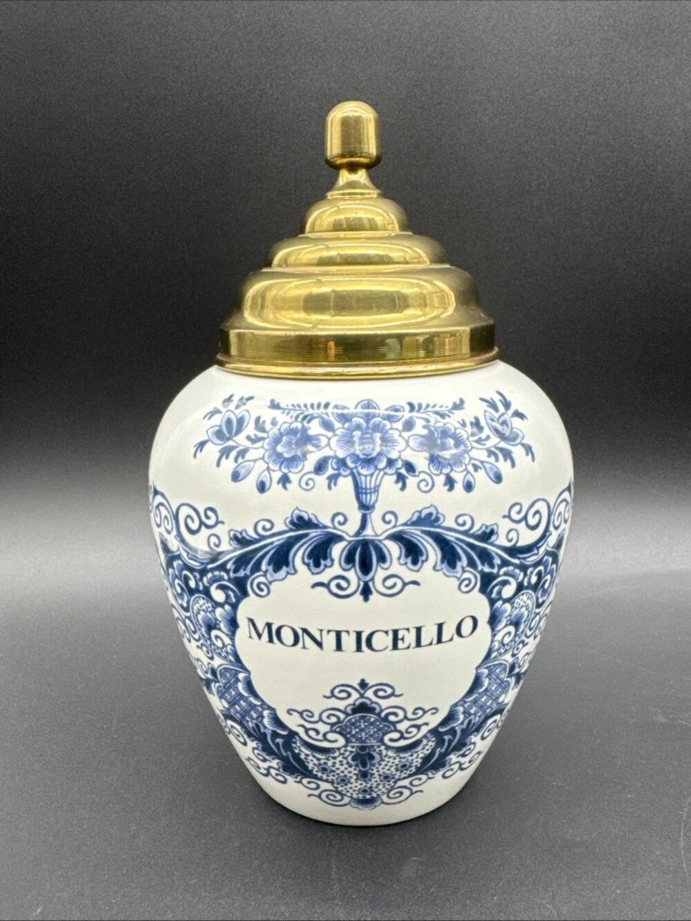 VTG Floral Delft Monticello Tobacco Jar Blue White Brass Lid Holland HTF EUC